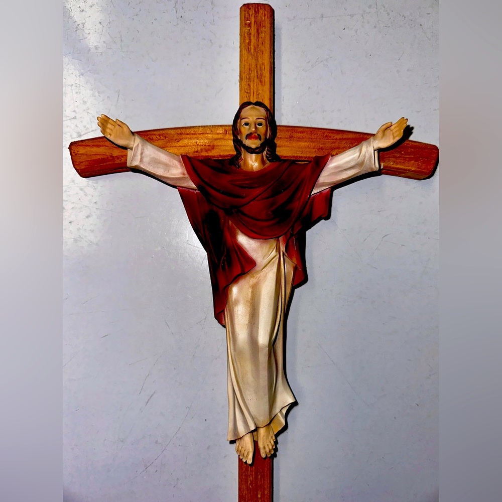 Risen Christ Wall Cross